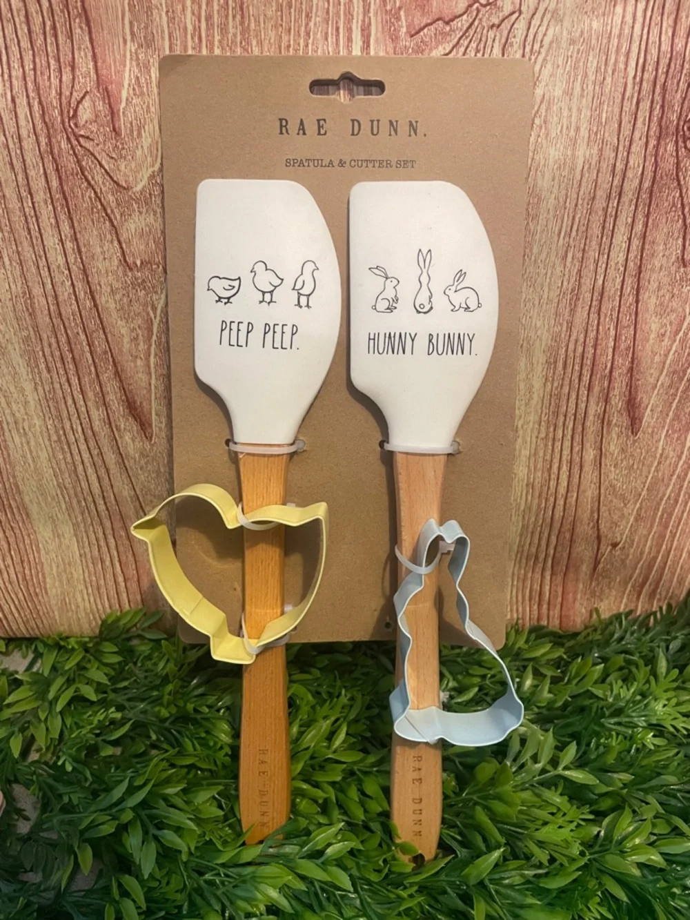 Rae Dunn Spatula and Cutter Set